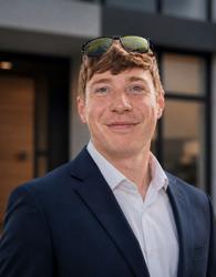 Darren Marosi, estate agent