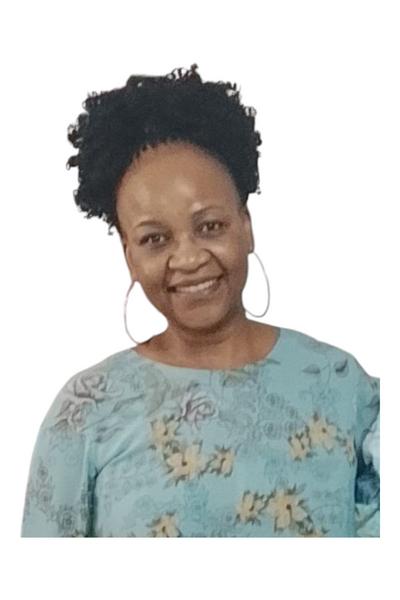 Nomsa Masoka, estate agent