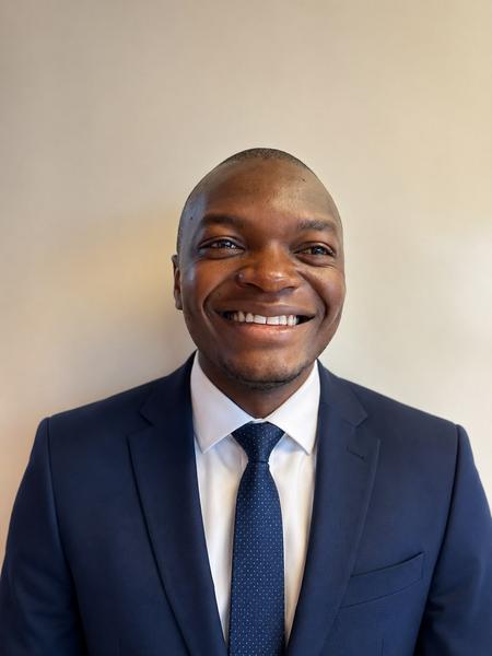 MOSES FHETANI, estate agent