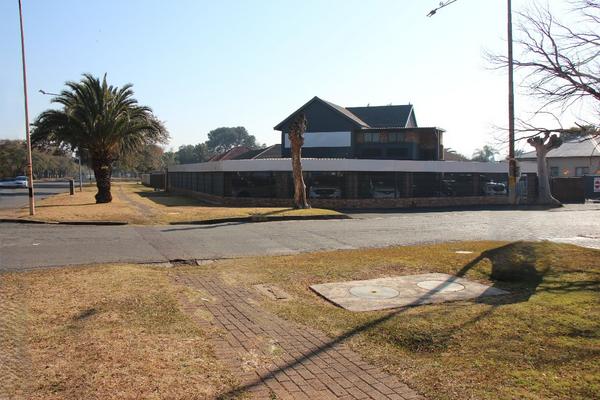 Commercial Property For Sale in Selection Park, Springs