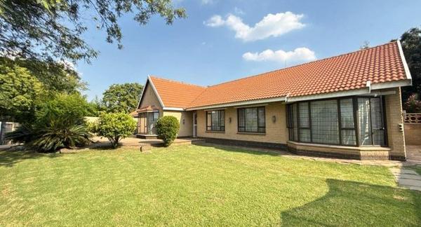 House For Sale in Brackenhurst, Alberton