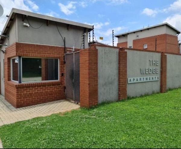 Apartment / Flat For Sale in Esther Park, Kempton Park