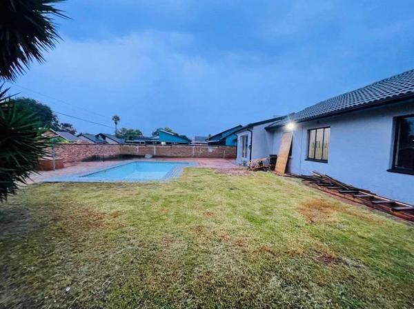 House For Sale in Ennerdale South, Johannesburg