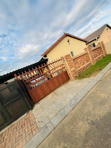House For Sale in Windmill Park, Boksburg