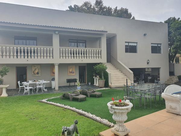 House For Sale in Victory Park, Johannesburg