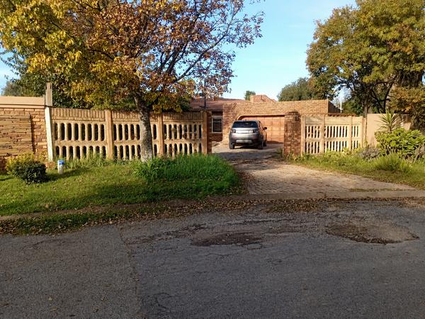 House For Sale in Benoni, Benoni