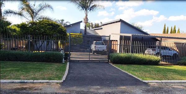 House For Sale in Bonaero Park, Kempton Park