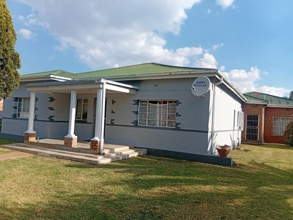House For Sale in Casseldale, Springs