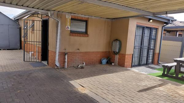 House For Sale in Albertsdal, Alberton
