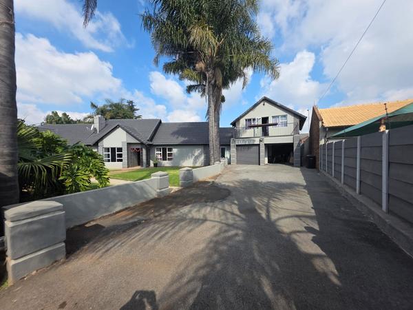 House For Sale in Kempton Park, Kempton Park