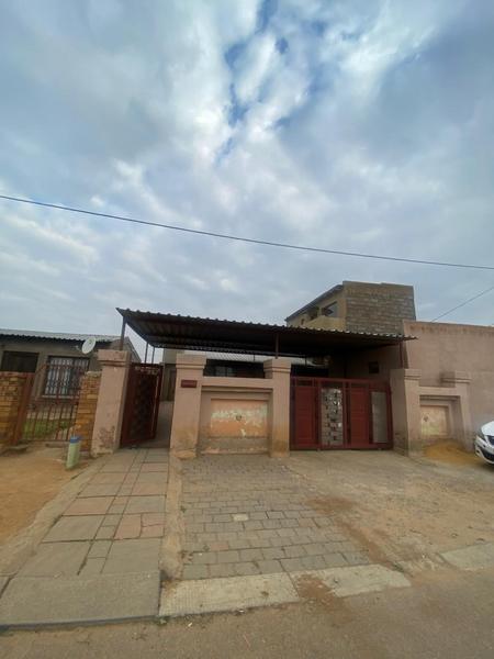 House For Sale in Tsakane, Tsakane