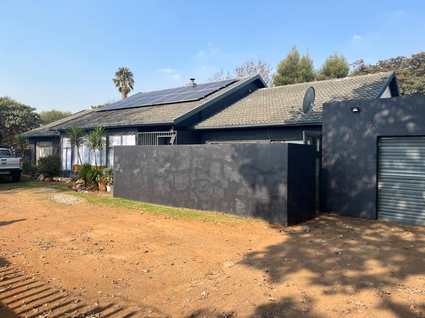 House For Sale in Dalpark, Brakpan