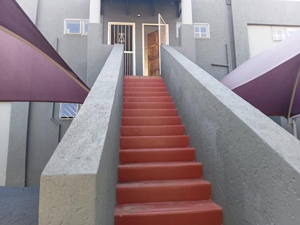 Townhouse For Sale in Mulbarton, Johannesburg