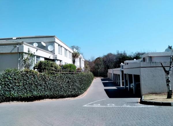 Complex For Sale in Bedfordview, Bedfordview