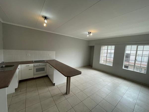Townhouse For Rent in Bedfordview, Bedfordview