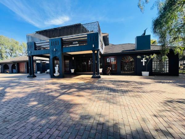 House For Sale in Petersfield, Springs