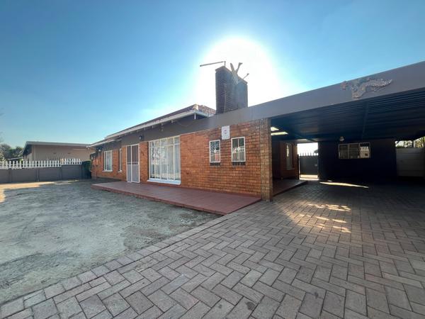 House For Sale in Kempton Park Central, Kempton Park