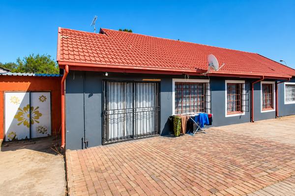 House For Sale in Birchleigh, Kempton Park