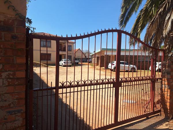 House For Sale in Clayville East, Midrand