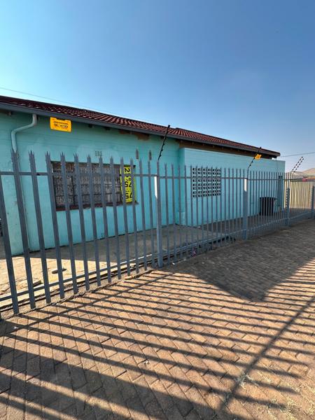 House For Sale in Springs Central, Springs