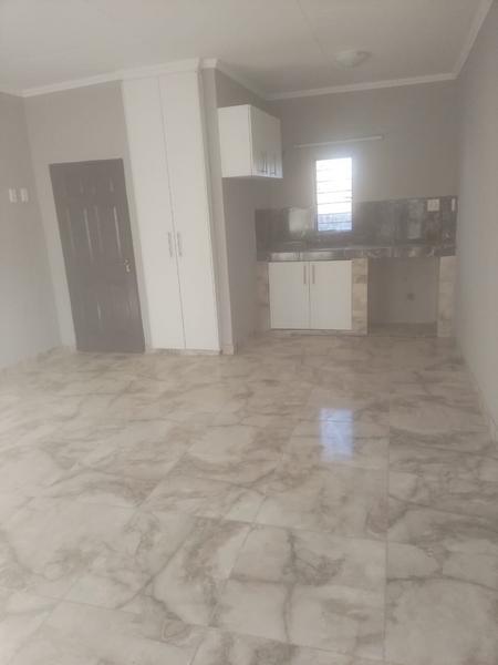 Cottage For Rent in Kempton Park Ext 02, Kempton Park