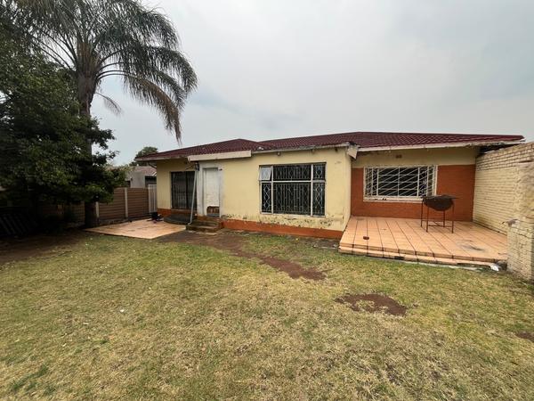 House For Sale in Kempton Park, Kempton Park