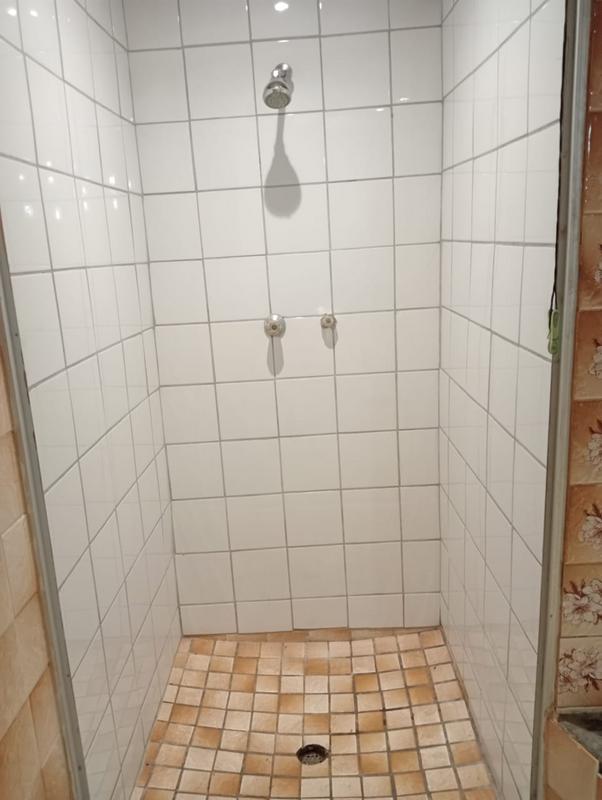 15384718