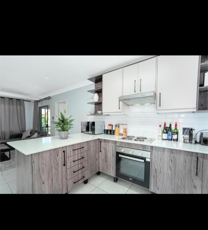 15545596