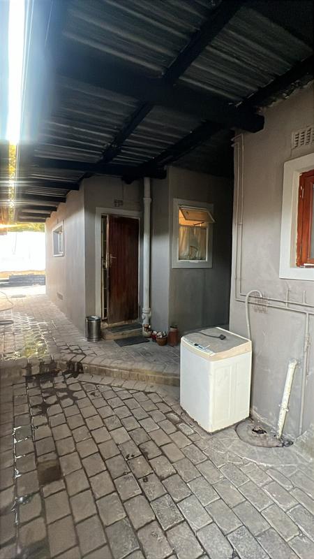 15559716